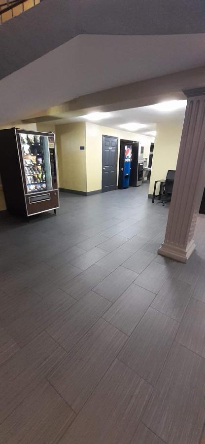 Americas Best Value Inn Феникс Сити Екстериор снимка